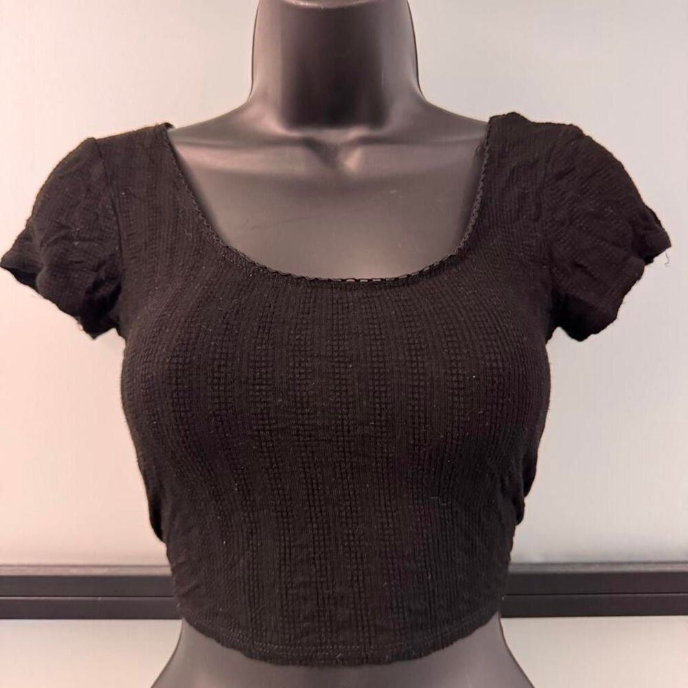 Bozzolo Black Ribbed Crop Top – Small